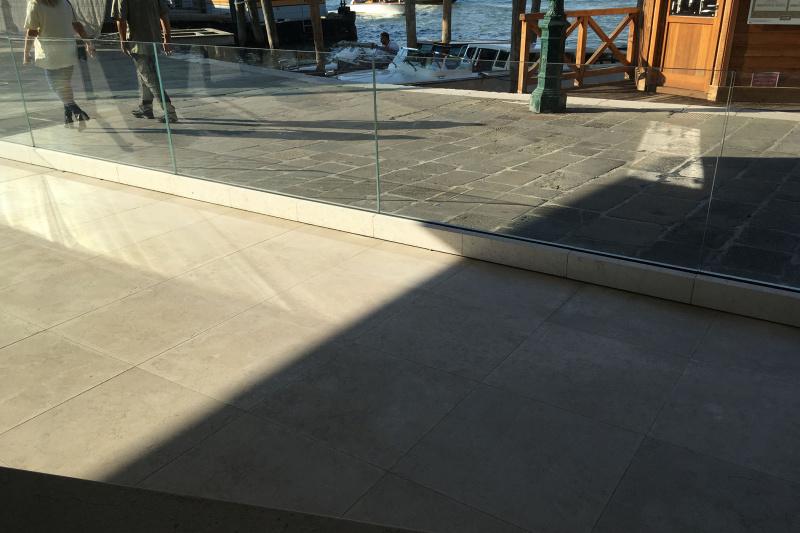 Exterior pathway with smooth flooring